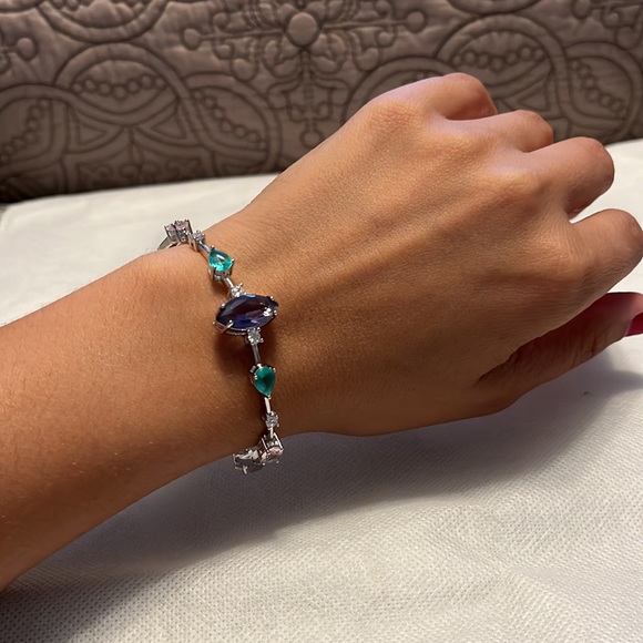 Hypoallergenic Multicolored Bracelet - Picture 4 of 6